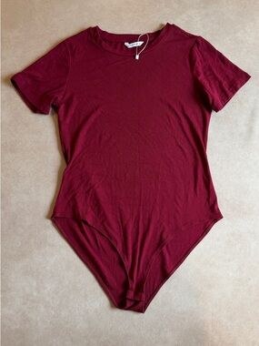 Mango Short-Sleeve Bodysuit in Burgundy • size XL